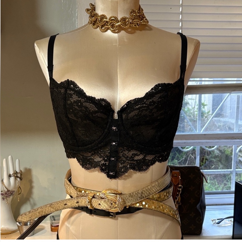 VINTAGE GOLD BELT OR NECKLACE